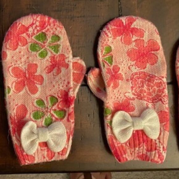 Lilly Pulitzer EUC mittens -children - Picture 5 of 5